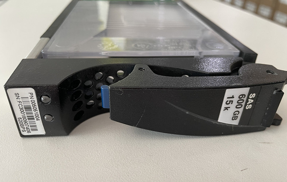 005051004 Ổ cứng thể rắn DELL EMC VMAX 10K 600G 15K 3.5
